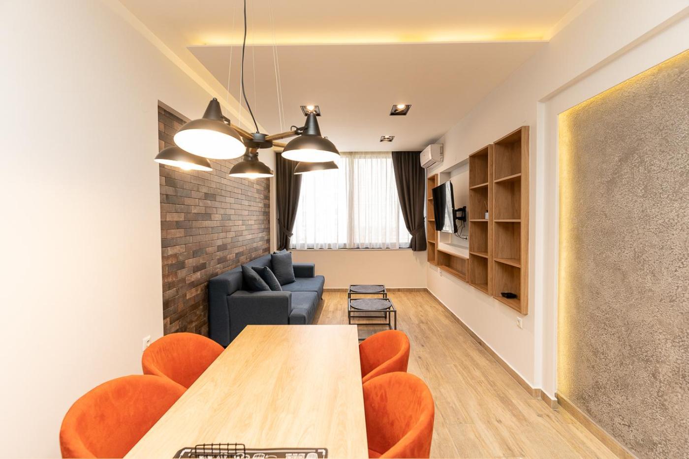 Delmare Val * Thessalonique